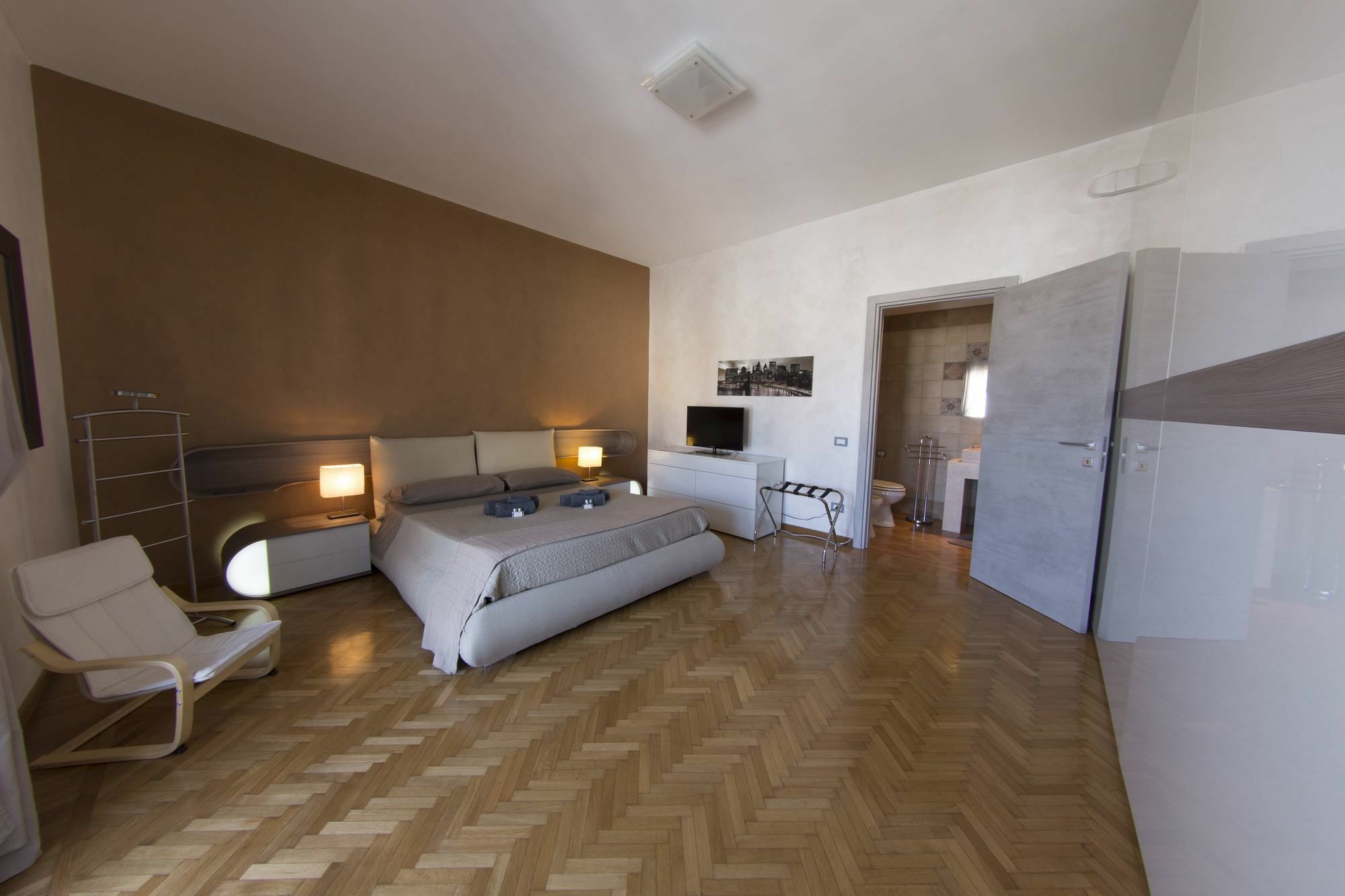 Penthouse Station Luxury Suites & Apartment Brindisi Dış mekan fotoğraf