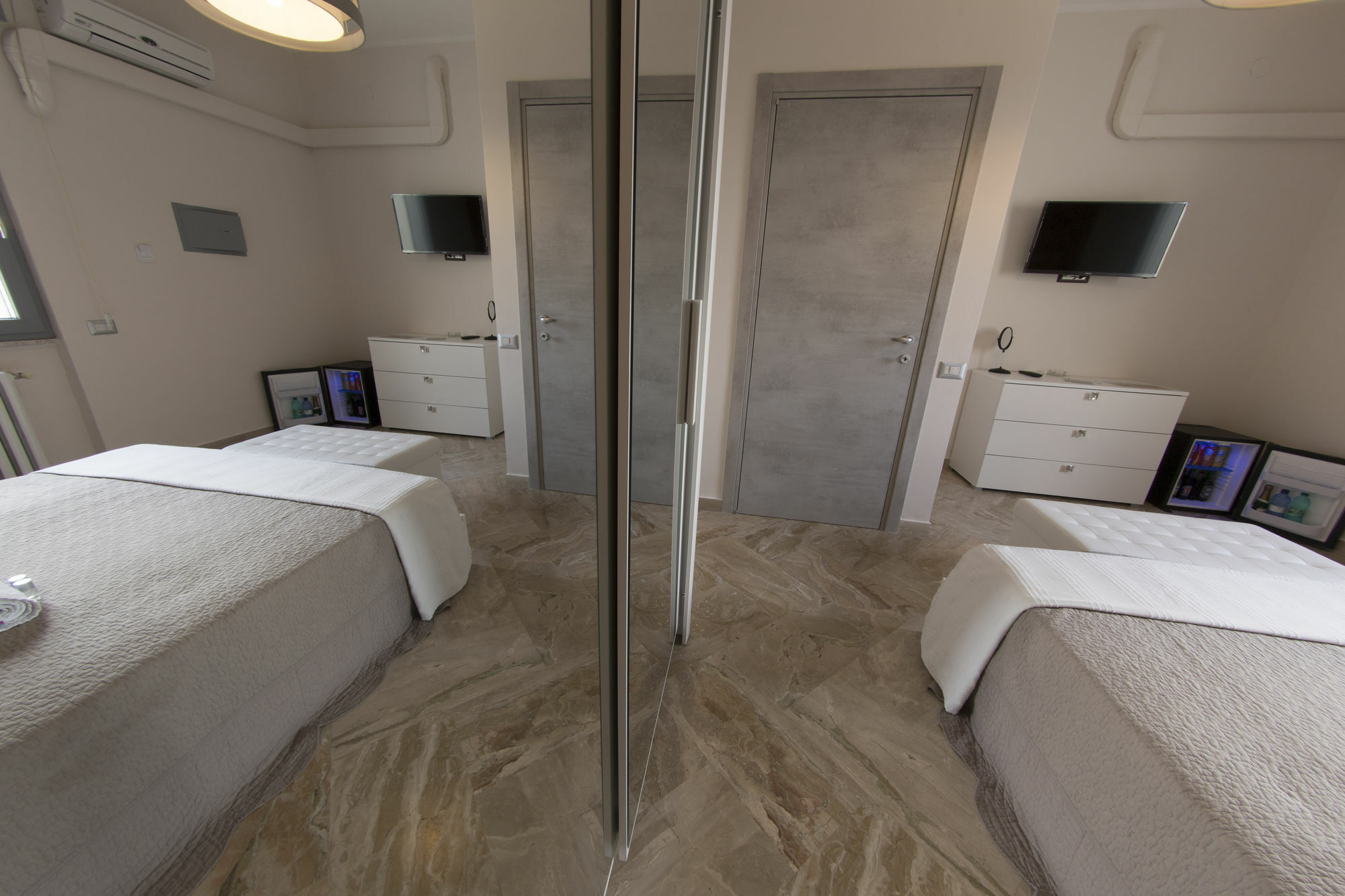 Penthouse Station Luxury Suites & Apartment Brindisi Dış mekan fotoğraf
